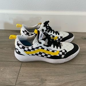 Vans mens custom comfy Cush shoes. Only been worn a handful of times